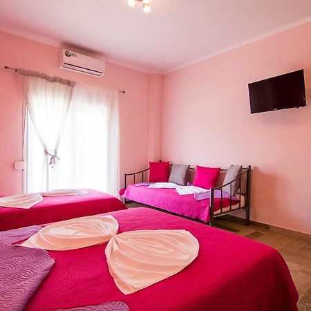 Christodoulos Eleftheria House Nea Vrasna Exterior foto