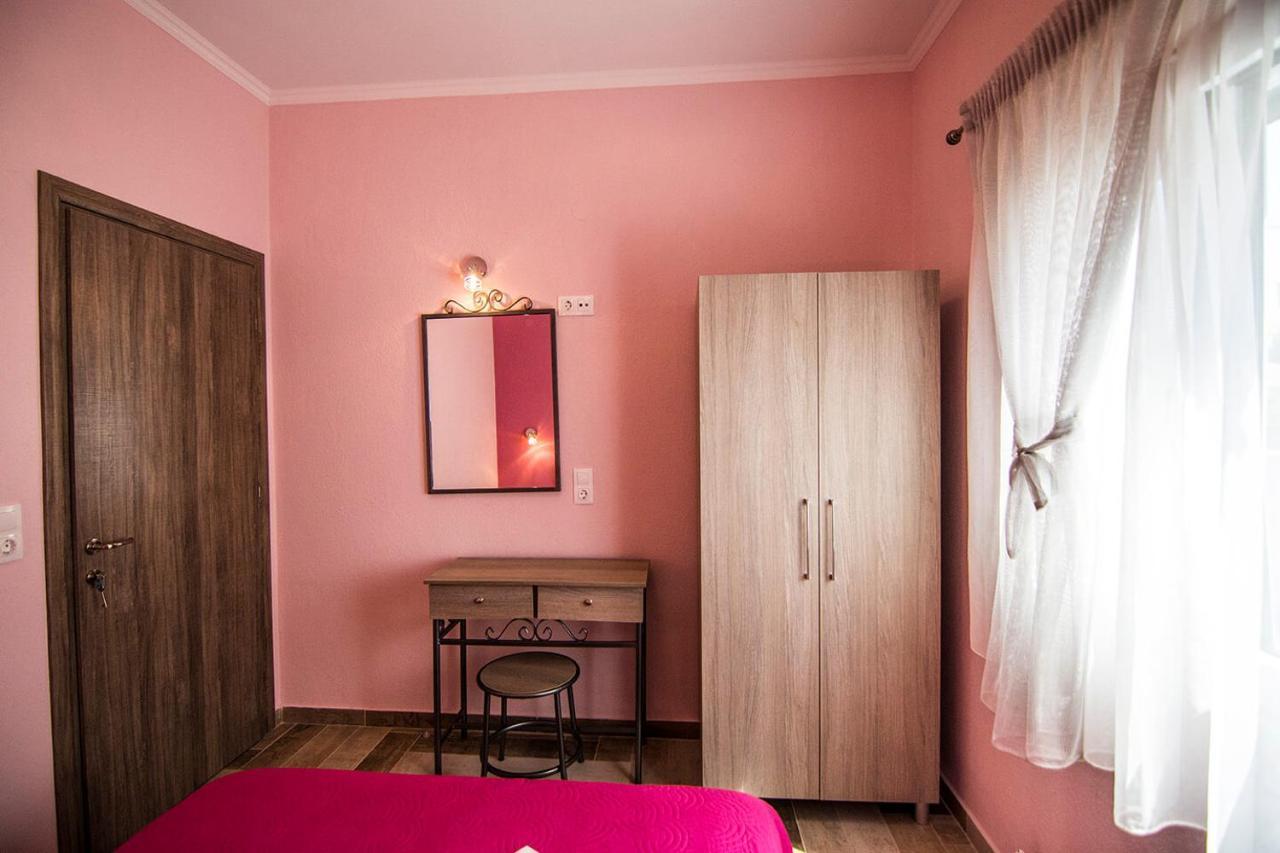 Christodoulos Eleftheria House Nea Vrasna Exterior foto