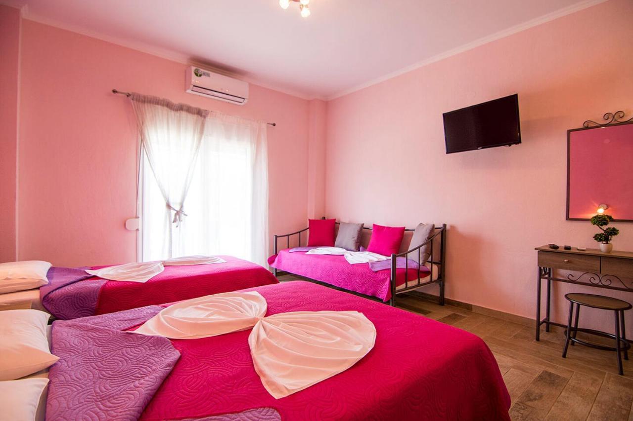 Christodoulos Eleftheria House Nea Vrasna Exterior foto
